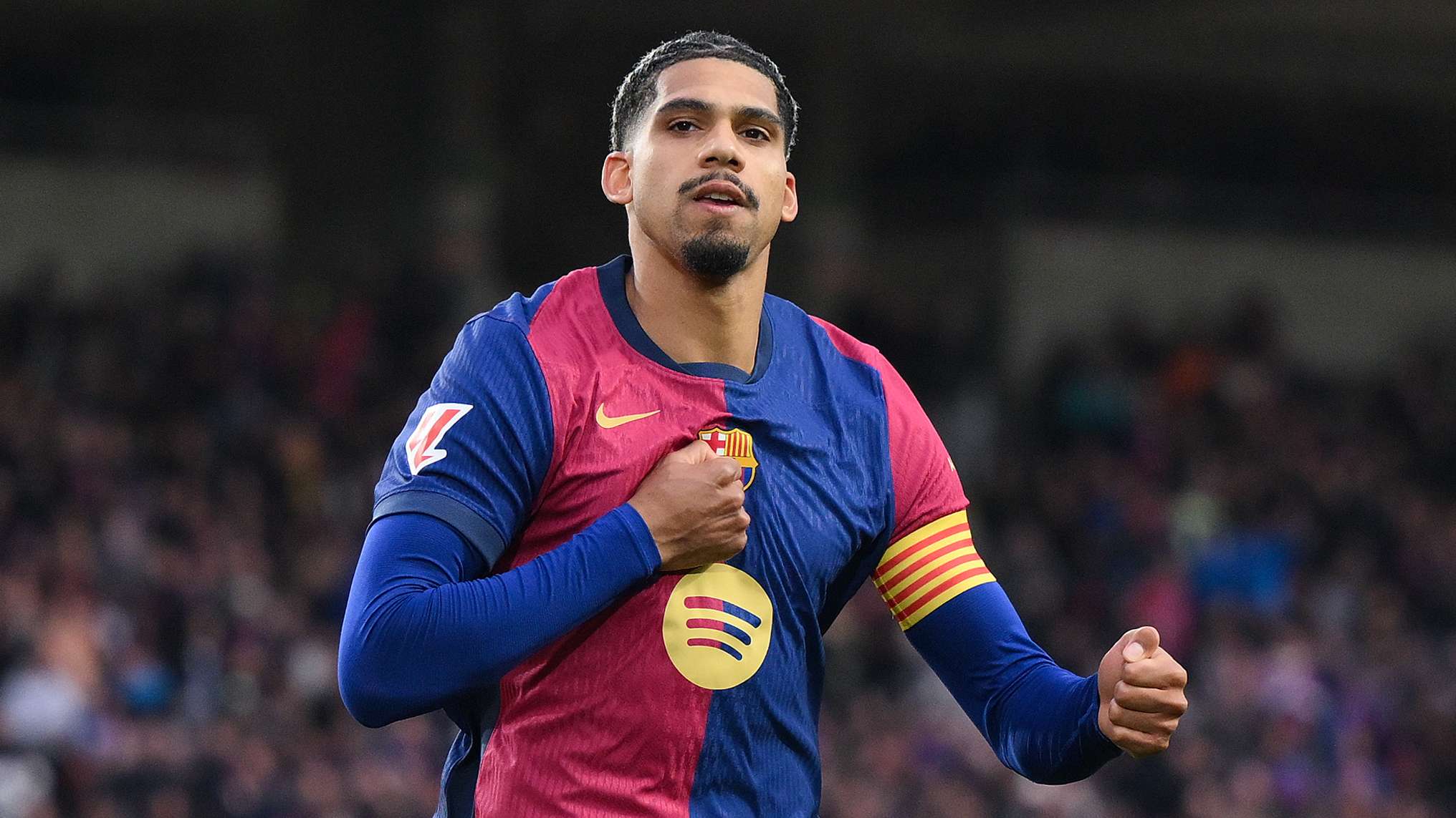 也承载着球 也承载着球